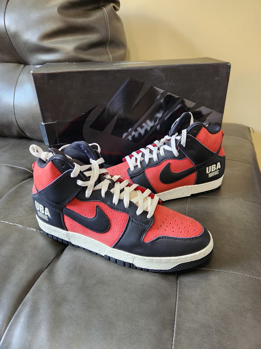 New Nike Men’s High-Top Sneakers in Red and Black - UBA Detail Size 12